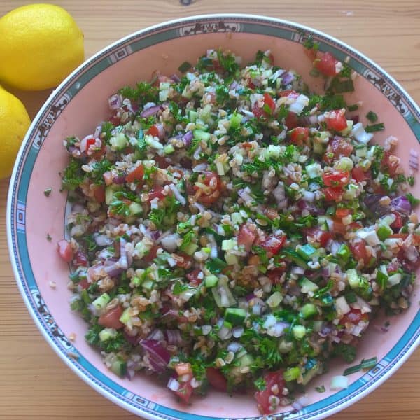 Tabouleh - osvěžující levantský bylinkový salát s bulgurem