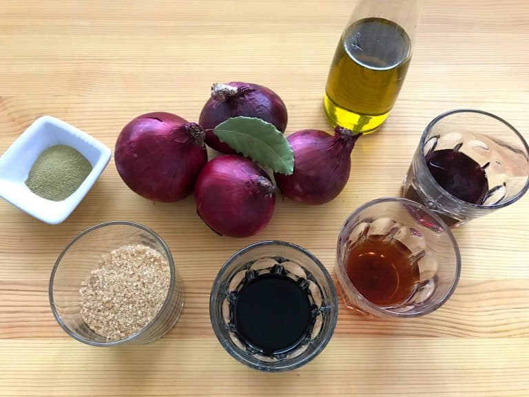 Cibulová marmeláda, karamelizovaná cibule ve skle