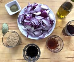 Cibulová marmeláda, karamelizovaná cibule ve skle