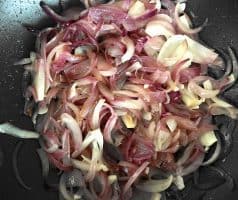 Cibulová marmeláda, karamelizovaná cibule ve skle