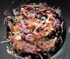 Cibulová marmeláda, karamelizovaná cibule ve skle