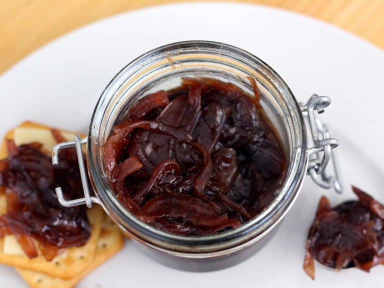 Cibulová marmeláda, karamelizovaná cibule ve skle