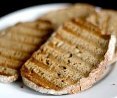 Chlebíček s mrkvovo-petrželovým pyré, pomerančem a pak-choi - postup - krok 6