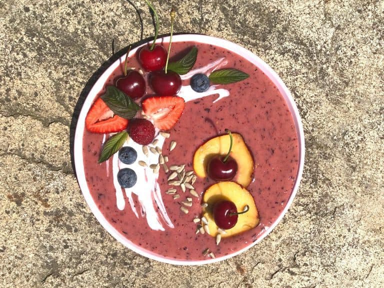 Ovocná smoothie bowl s jogurtem - postup - krok 4