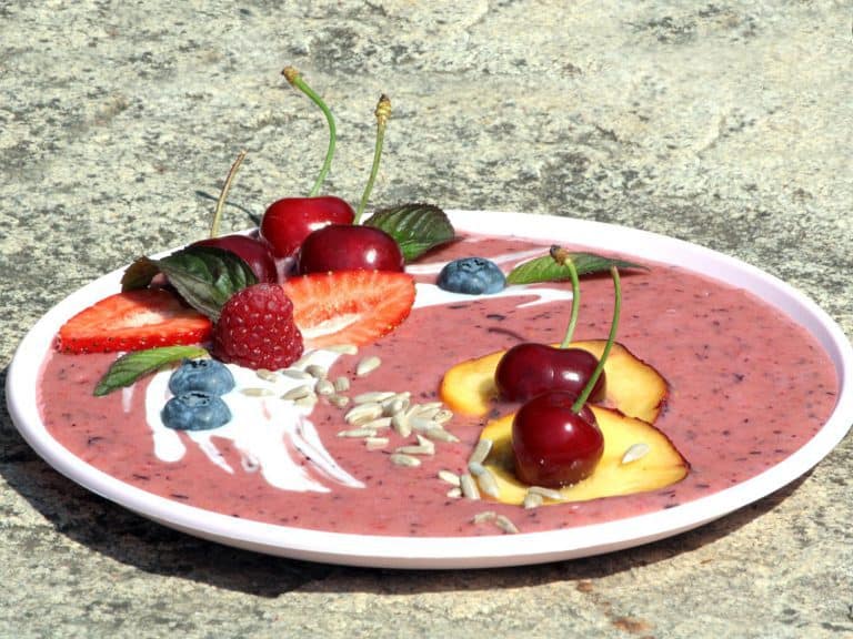 Ovocná smoothie bowl s jogurtem - postup - krok 6