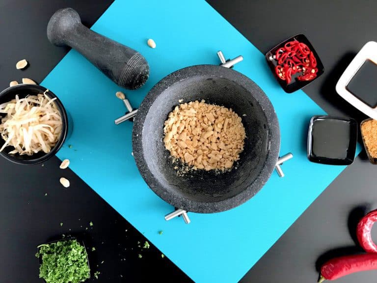 Smažené thajské nudle Pad Thai s kuřecím masem - postup - krok 7