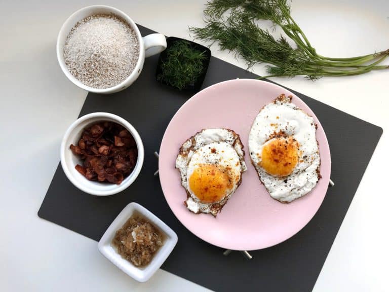 Pohanková kaše se slaninou, čedarem a sázeným vejcem - postup - krok 5