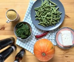 Salát s pečenou dýní, zelenými fazolkami a sýrem feta - postup - krok 1