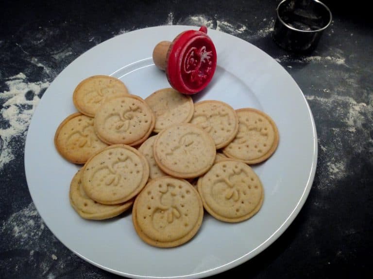 Vánoční máslové sušenky s perníkovým kořením