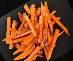 Batátové hranolky pečené v troubě