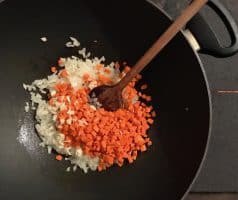 Etiopská dušená čočka s kořením berbere