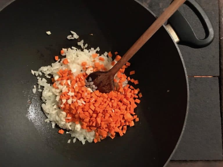 Etiopská dušená čočka s kořením berbere