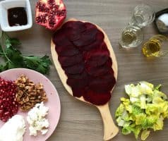 Carpaccio z červené řepy s granátovým jablkem