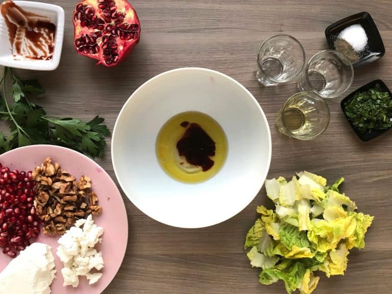 Carpaccio z červené řepy s granátovým jablkem