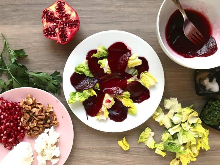 Carpaccio z červené řepy s granátovým jablkem