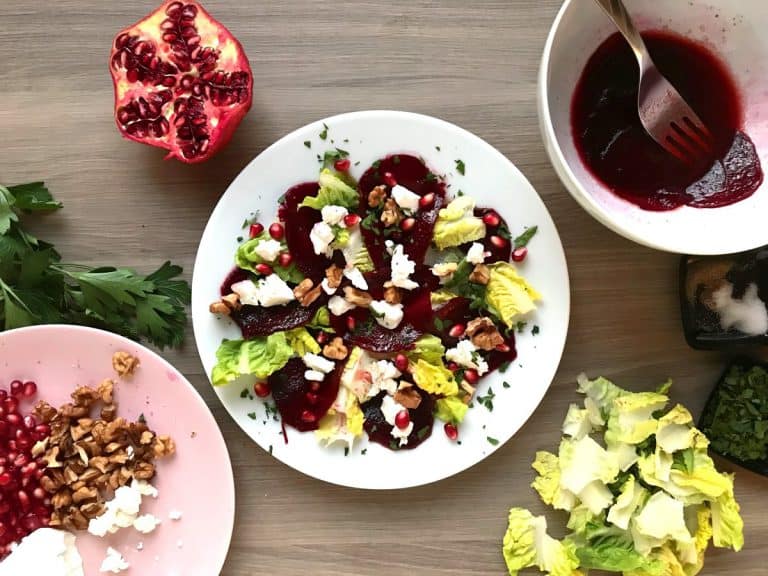 Carpaccio z červené řepy s granátovým jablkem