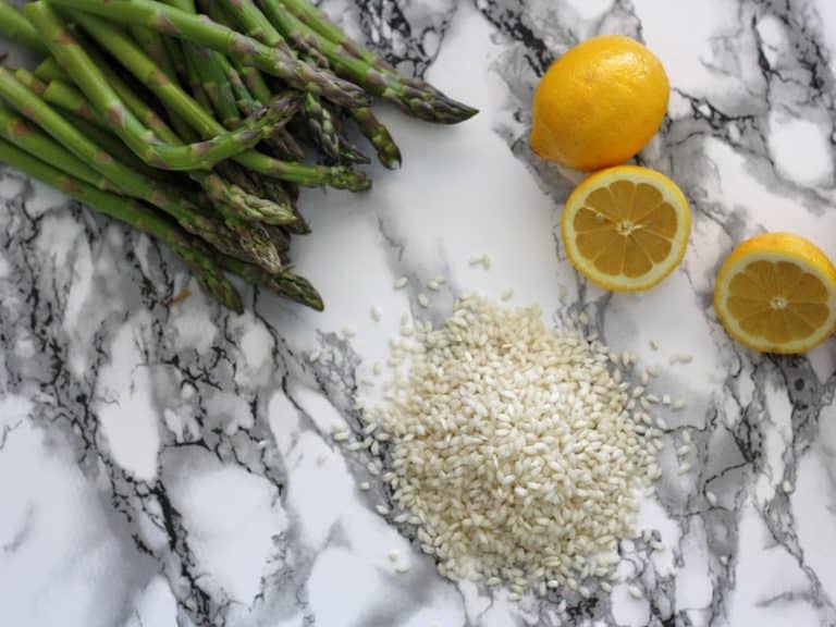 italské rizoto s chřestem a citronem