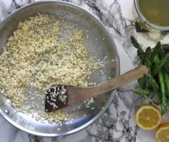 italské rizoto s chřestem a citronem