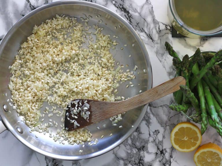 italské rizoto s chřestem a citronem