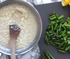 italské rizoto s chřestem a citronem