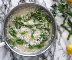 italské rizoto s chřestem a citronem