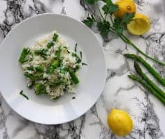 italské rizoto s chřestem a citronem