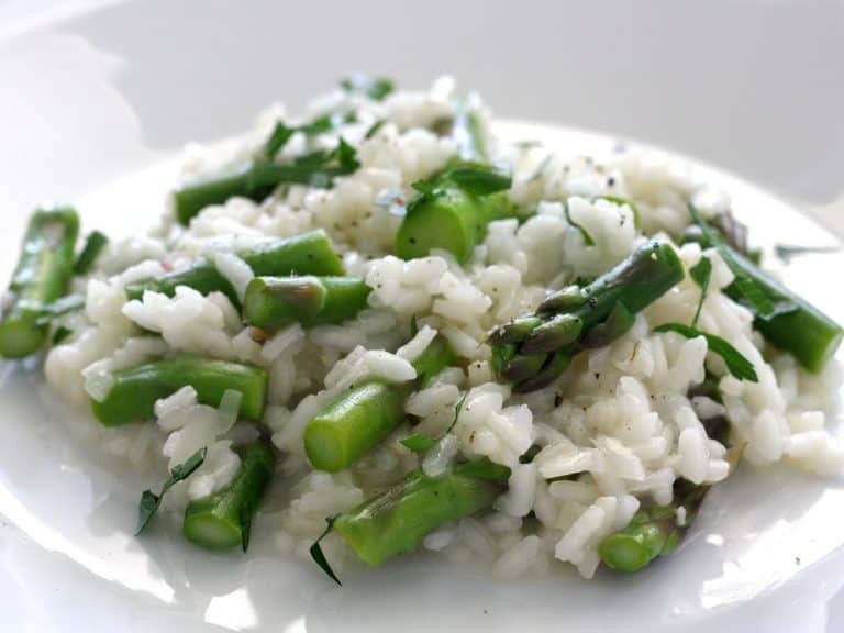 italské rizoto s chřestem a citronem