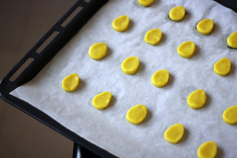 Velikonoční matcha a vanilkové sušenky