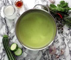 Krémová cuketová polévka s kokosovým mlékem