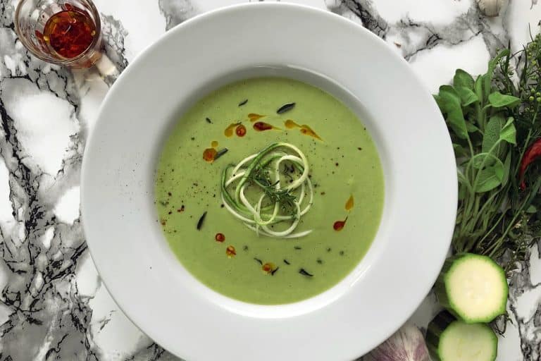 Krémová cuketová polévka s kokosovým mlékem