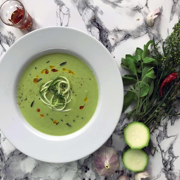 Krémová cuketová polévka s kokosovým mlékem