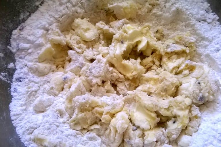 Levandulové a meduňkové máslové sušenky