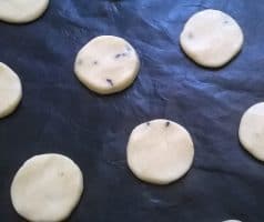 Levandulové a meduňkové máslové sušenky