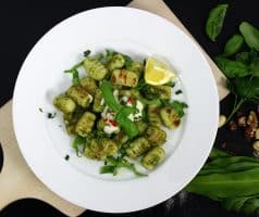 Veganské gnocchi s medvědím pestem a kešu krémem