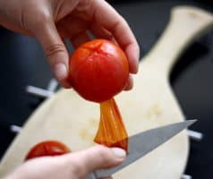 Jak oloupat rajčata