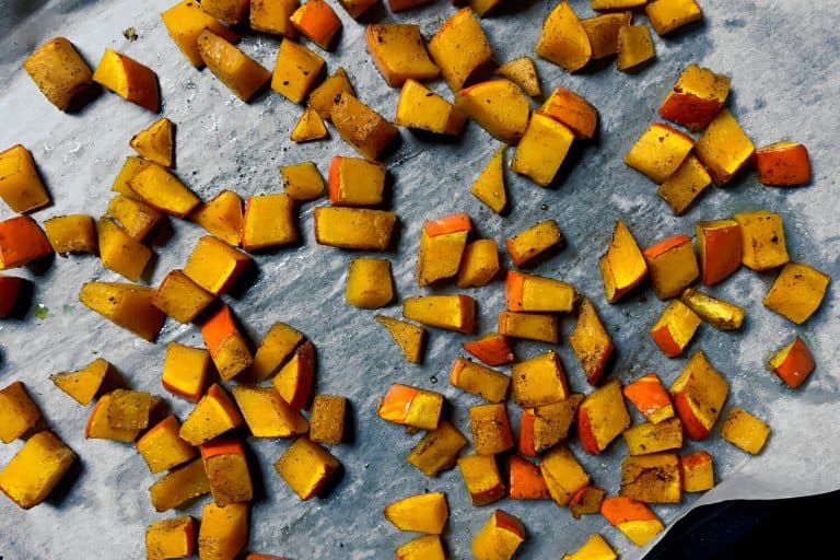 Špagety carbonara s dýní, parmazánem a slaninou