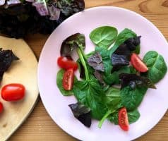 Valentýnské sendviče s žervé, vejci a kopcem lásky