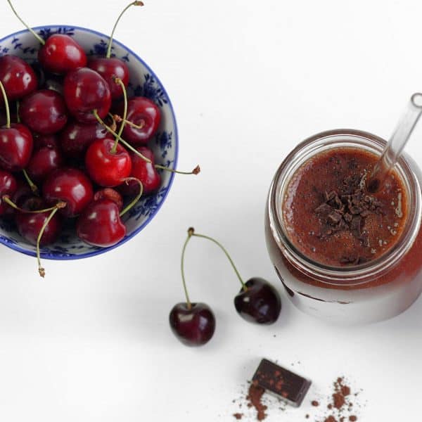 Třešňové smoothie s kakaem a čokoládou