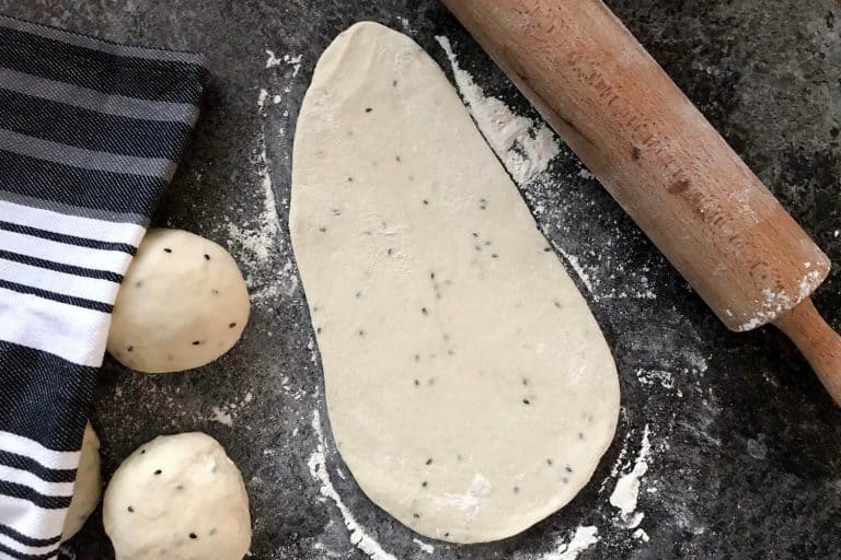 Indický kynutý chléb naan