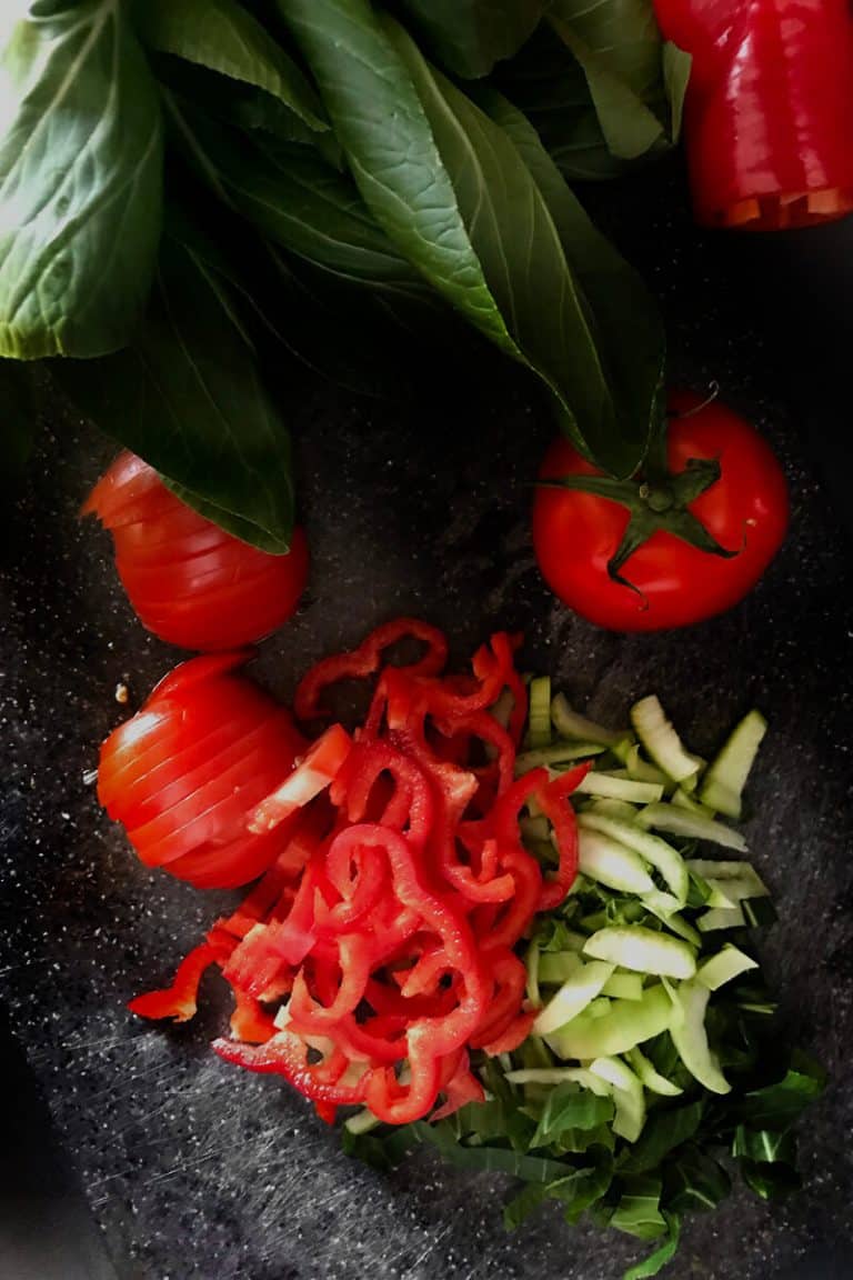 Tofu v sečuánském stylu s rýží a zeleninou