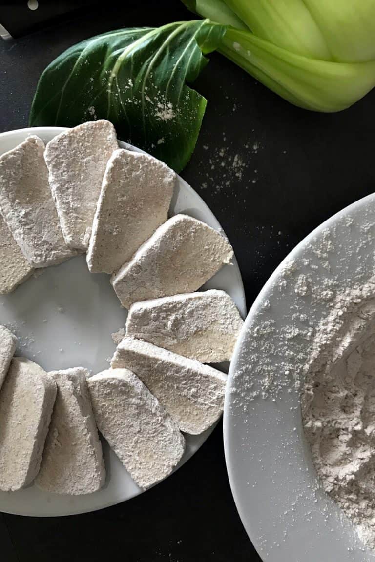 Tofu v sečuánském stylu s rýží a zeleninou