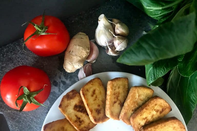 Tofu v sečuánském stylu s rýží a zeleninou